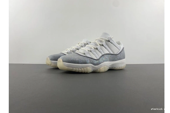 HQ7000-001  11  Air “Snake”  Low Jordan 2025 HQ7000-001 0117